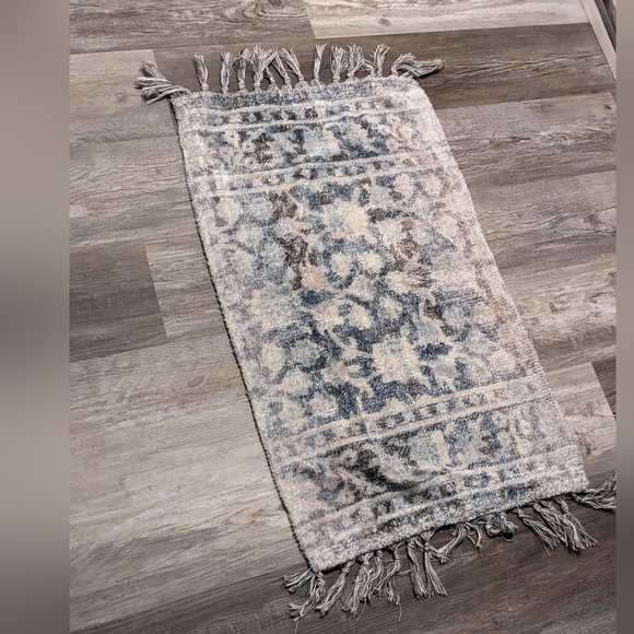 Threshold Area Rug - Picture 2 of 3